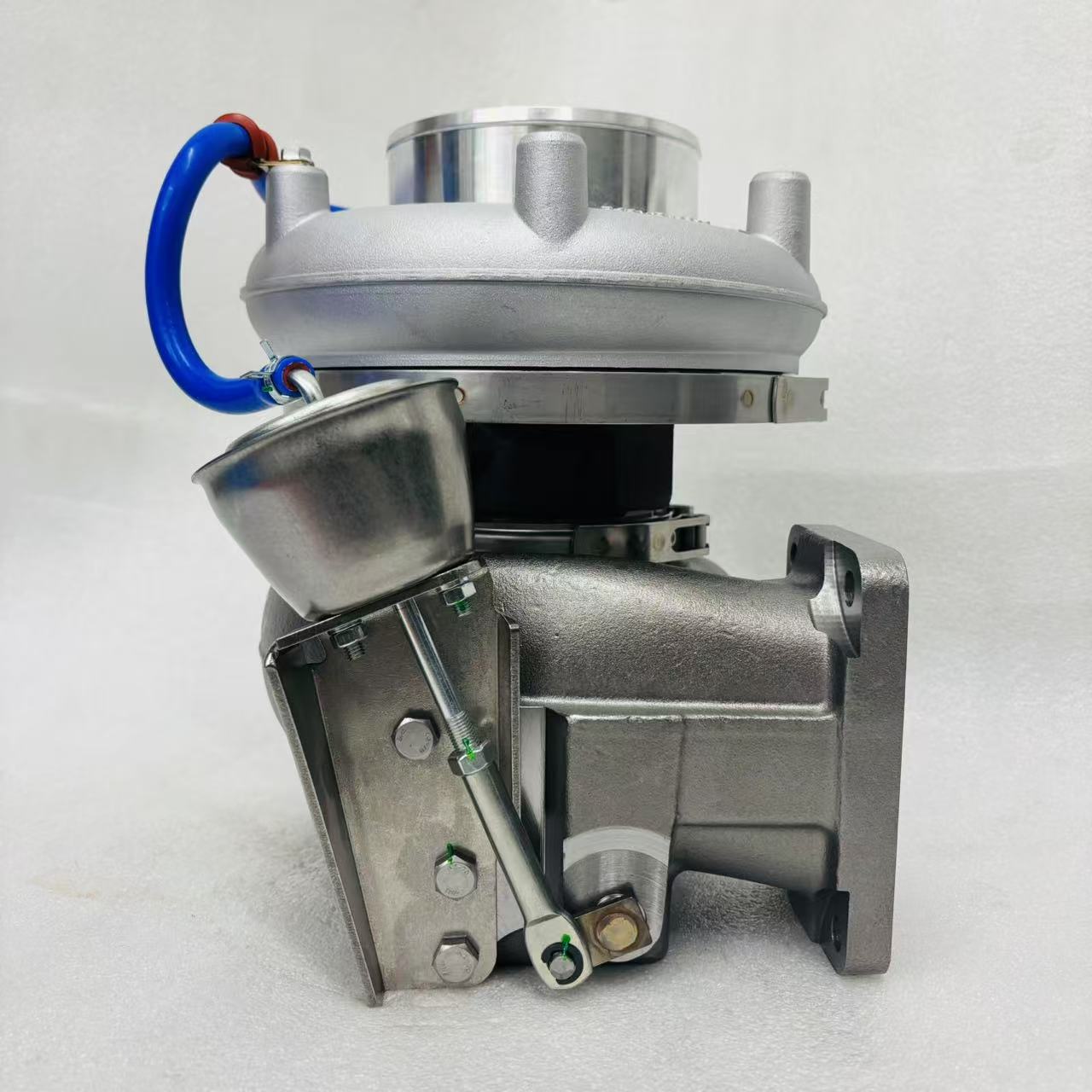 4265279 New B3G turbo Deutz Industrial TCD2015V6 turbocharger 13879700011